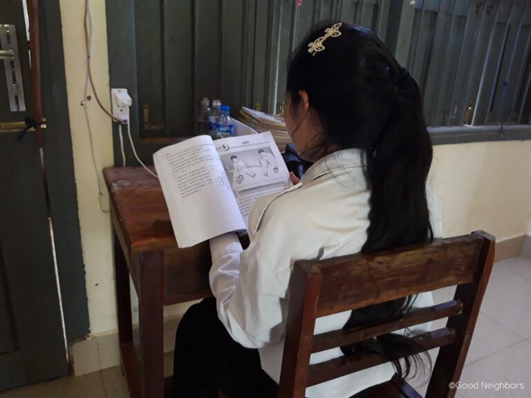 អង្គការហ្គូដណេប៊ឺសកម្ពុជា – លិខិតឆ្លងទៅកាន់អនាគតល្អរបស់កុមារកម្ពុជា 9 03 768x576 1