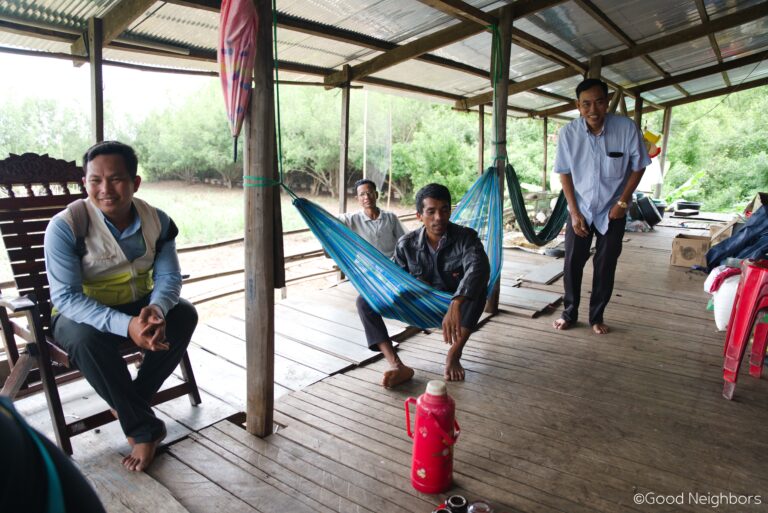 Cambodian Community Create the Foundation of Self-confidence and Self-reliance 1 01. Introduction 768x513 1