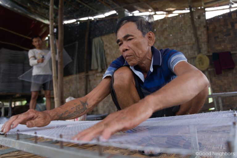 សហគមន៍កម្ពុជាកសាងមូលដ្ឋានគ្រឹះនៃទំនុកចិត្ត និងការពឹងផ្អែកលើខ្លួនឯង 21 5.4. Fishing Material 768x513 1