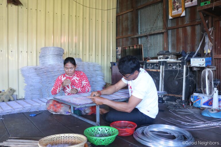 សហគមន៍កម្ពុជាកសាងមូលដ្ឋានគ្រឹះនៃទំនុកចិត្ត និងការពឹងផ្អែកលើខ្លួនឯង 23 99.2 Case Story 768x512 2