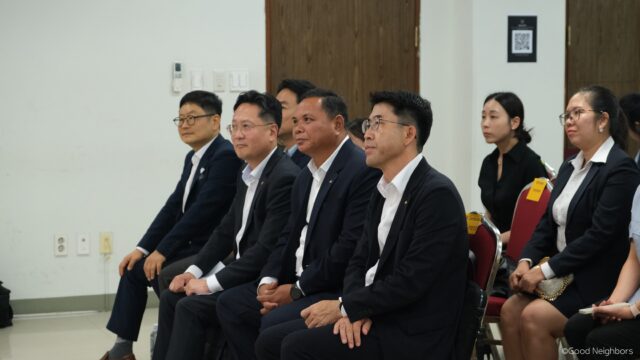 KB Bank - IT Academy Support Project: The HRD center remodeling completion and the 11th Advanced Course kick-off ceremony 5 KB ICT Project 심화과정 발대식 2 640x360 1