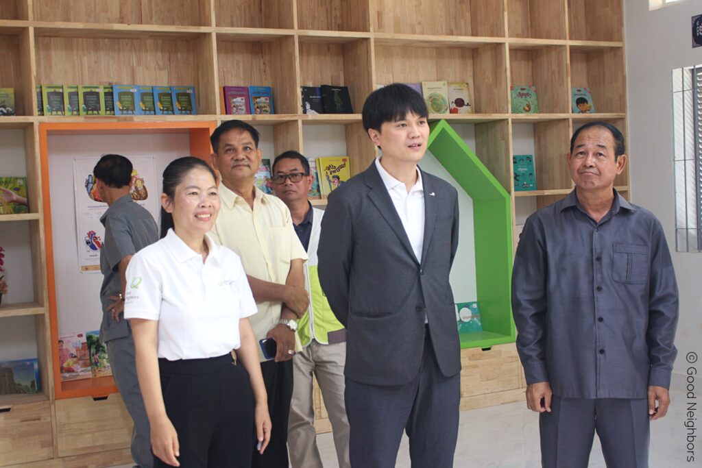 Good Neighbors Cambodia Handovers Good Learning Center to 2 Thnou Secondary School in Kratie Province 7 IMG 7734 01 scaled 1