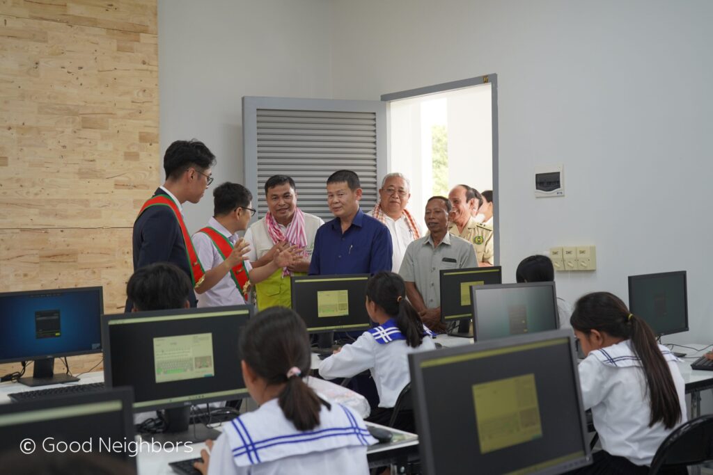 Good Neighbors Cambodia, MVL Handover Good Learning Center of “MVL School Project #1” to Ou Taki Secondary School in Battambang Province 5 3 scaled 1
