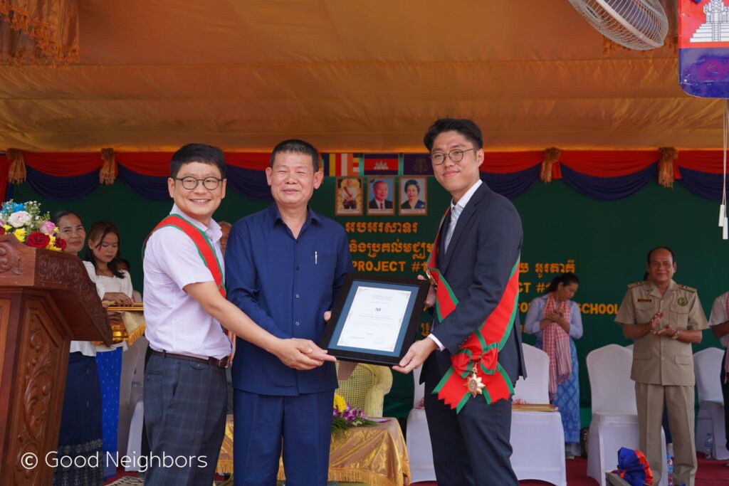 Good Neighbors Cambodia, MVL Handover Good Learning Center of “MVL School Project #1” to Ou Taki Secondary School in Battambang Province 3 4 scaled 2