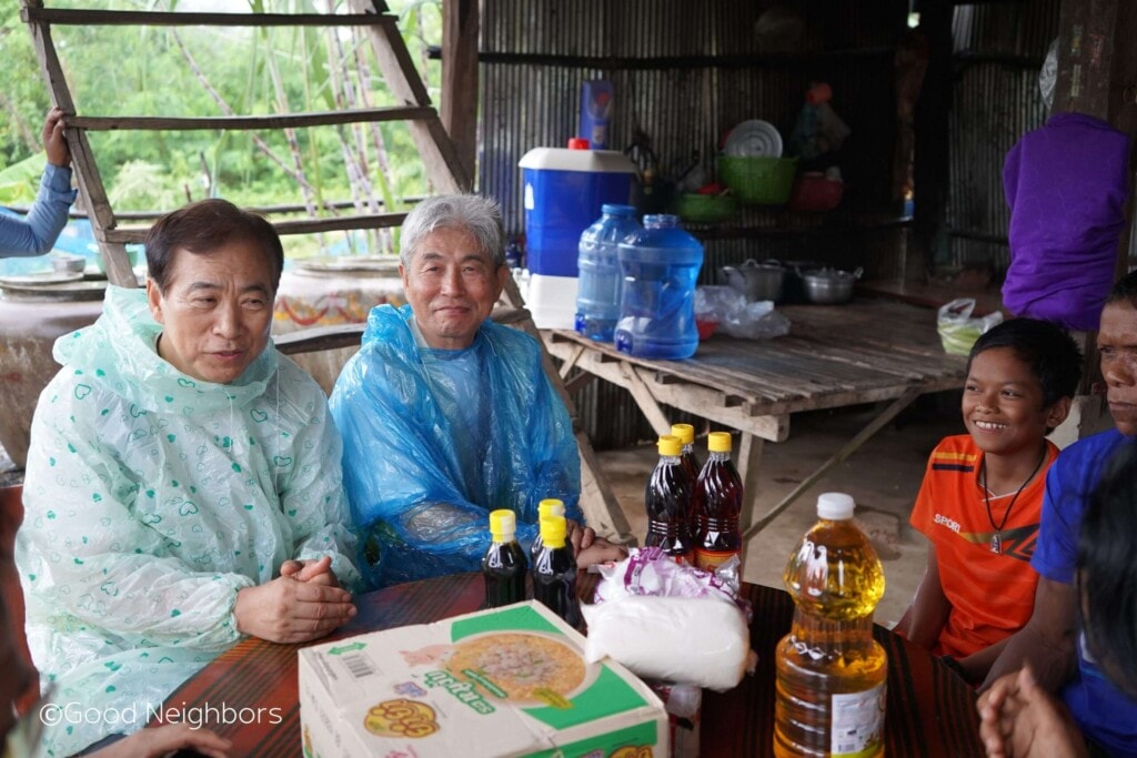 Good Neighbors Cambodia – Senior Volunteer Group of Mirae Foundation visited ‘Hajun Dream School Project’ in Ou Chrov Community 5 14 scaled 1
