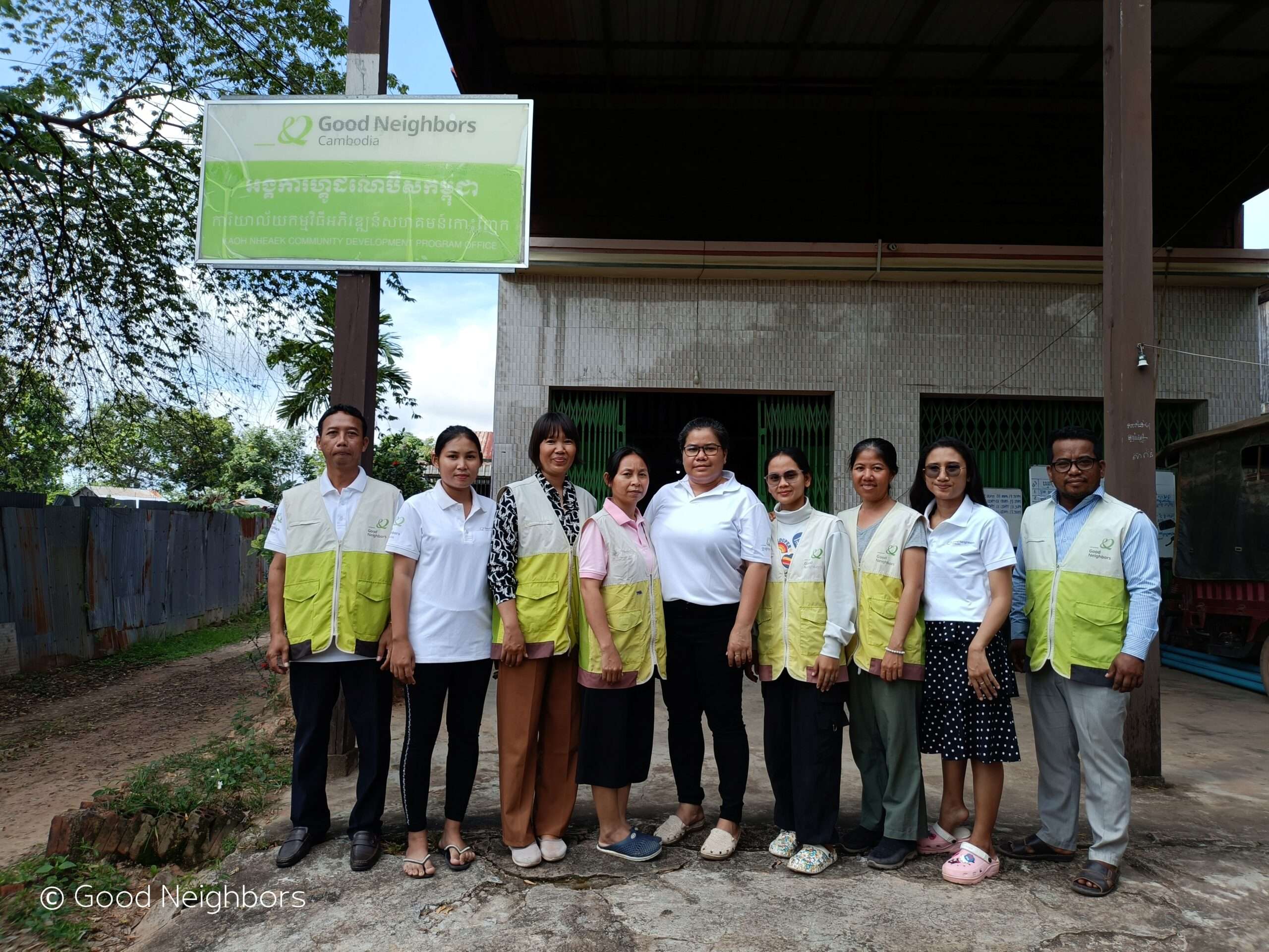 Good Neighbors Cambodia – The Ministry of Education Youth and Sports Awarded Medal of National Construction to Good Neighbors Cambodia for Contributing to the Goal of Strengthening Quality Education in Cambodia 3 IMG20240816094331 scaled 1
