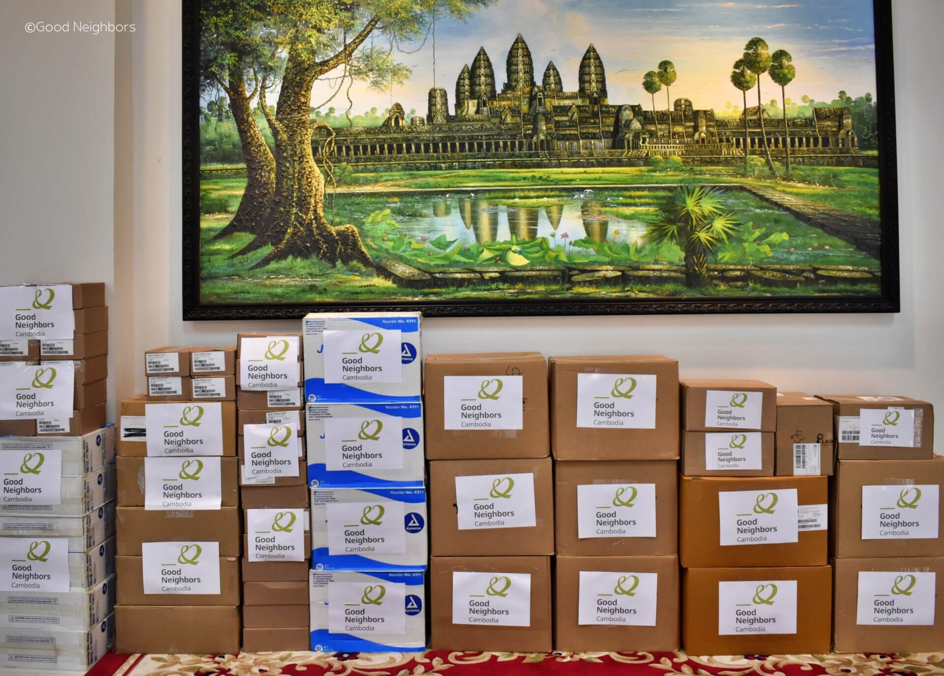 Good Neighbors Cambodia - Handover 4,280 Bottle of Medication to the Ministry of Health of the Kingdom of Cambodia 5 KJA 0019 1